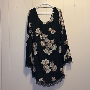 Forever21 floral dress ((Make me an offer))